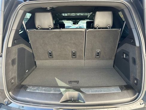 Used 2024 Cadillac Escalade Sport w/ Touring Package image 18