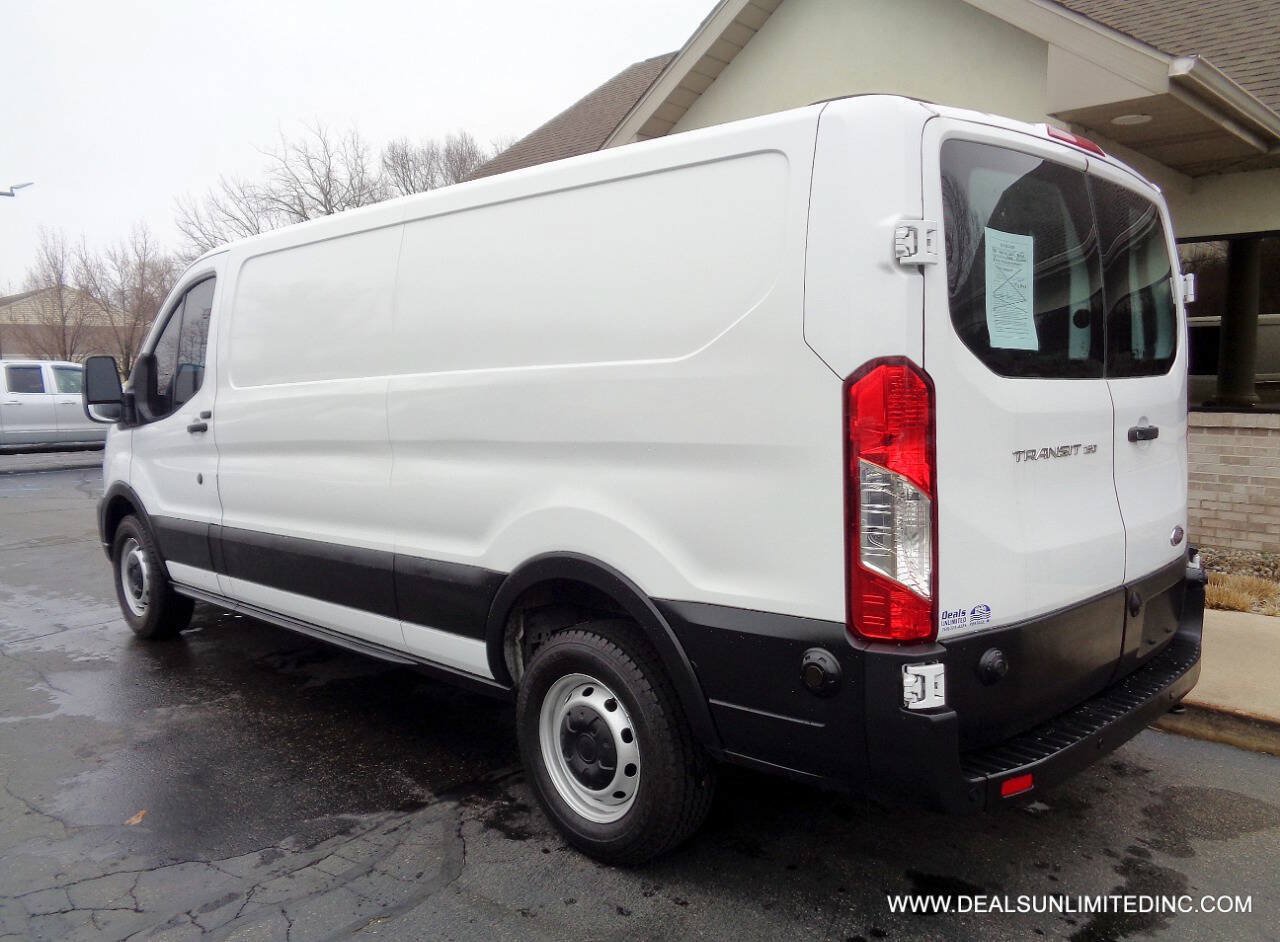 Used 2020 Ford Transit 150 Low Roof w/ Load Area Protection Package RWD image 4