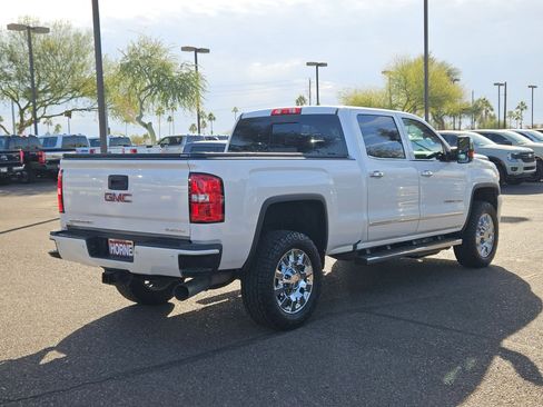Used 2018 GMC Sierra 2500 Denali w/ Duramax Plus Package image 5