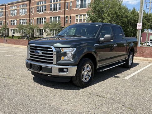 Used 2015 Ford F150 XLT w/ Equipment Group 302A Luxury AWD/4WD image 13
