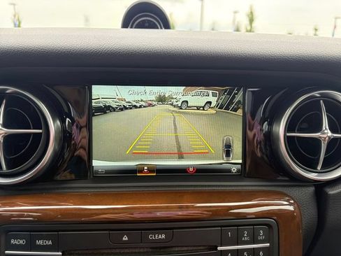 Used 2017 Mercedes-Benz SLC 300 image 27