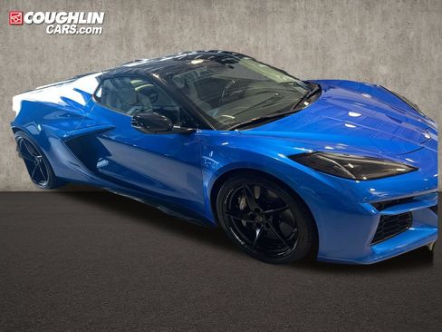 Used 2025 Chevrolet Corvette E-Ray AWD/4WD image 8