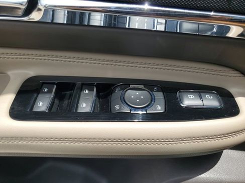 Used 2020 Lincoln Corsair Reserve w/ Equipment Group 201A image 21