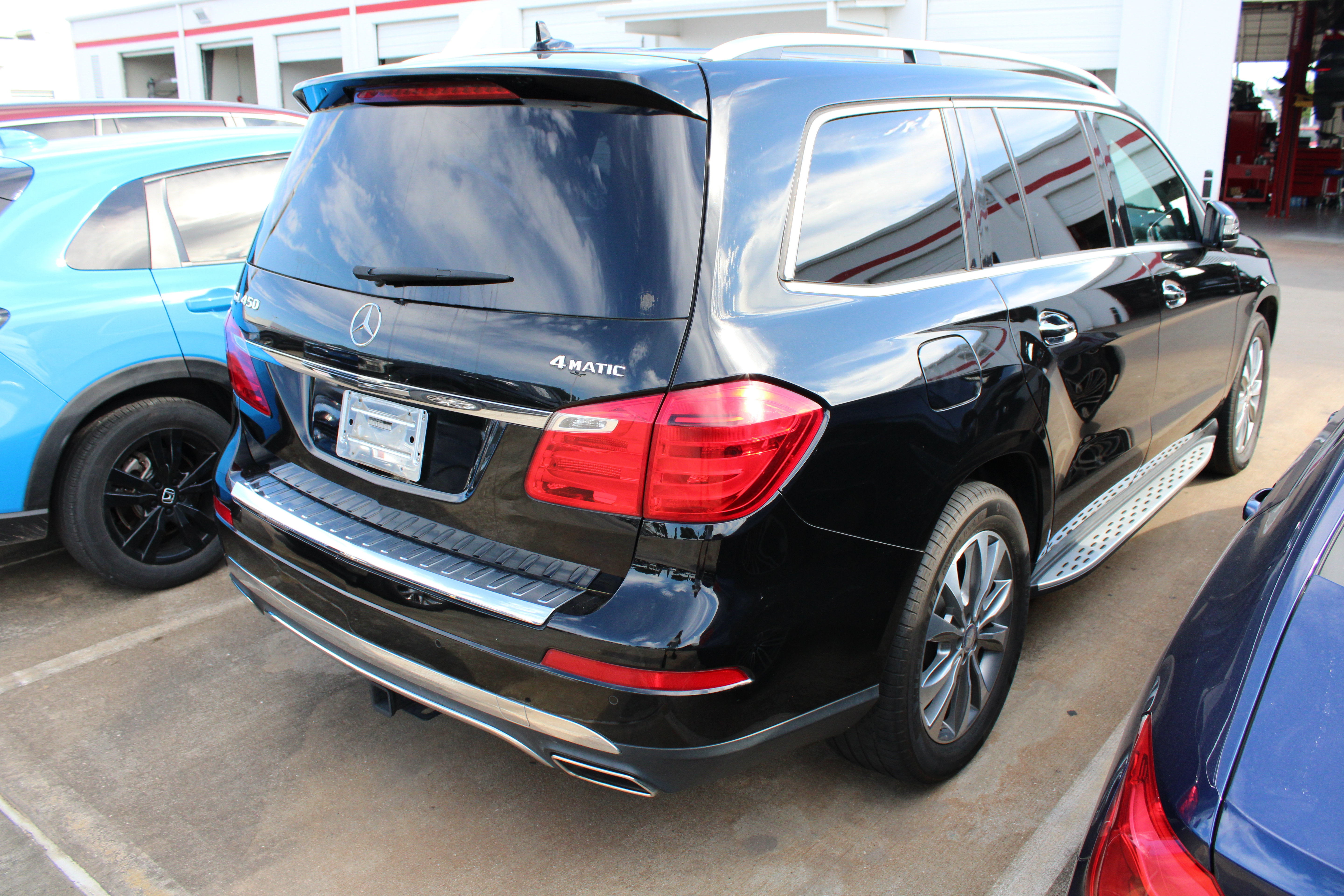 Used 2014 Mercedes-Benz GL 450 4MATIC image 9