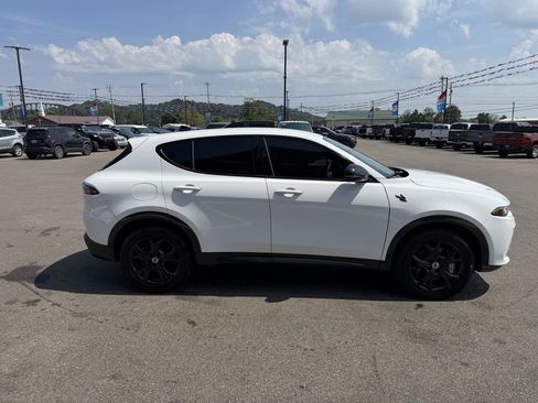 Used 2024 Dodge Hornet R/T w/ R/T Blacktop Package AWD/4WD image 24
