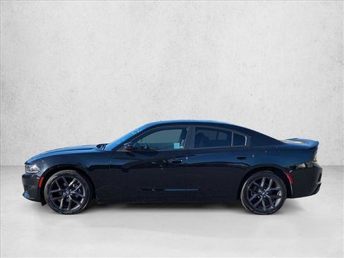 Used 2021 Dodge Charger SXT w/ Blacktop Package image 9