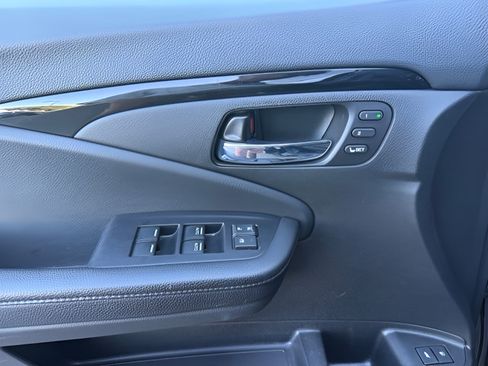 Used 2022 Honda Pilot Elite image 11