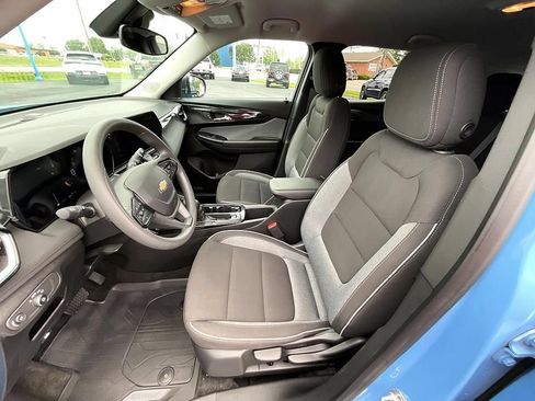 Used 2024 Chevrolet TrailBlazer LS w/ LS Convenience Package AWD/4WD image 8