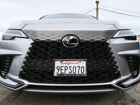 Used 2023 Lexus RX 500h F Sport w/ Accessory Package (Z1) image 21