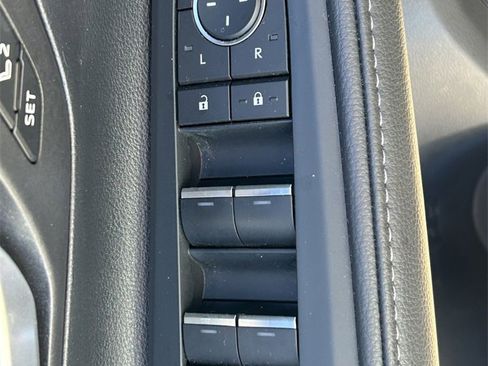 Used 2024 Toyota Grand Highlander AWD Hybrid image 28