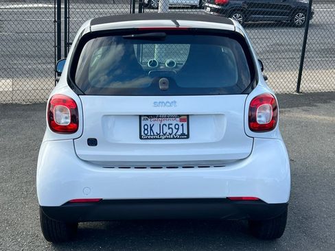Used 2019 smart fortwo electric drive image 6