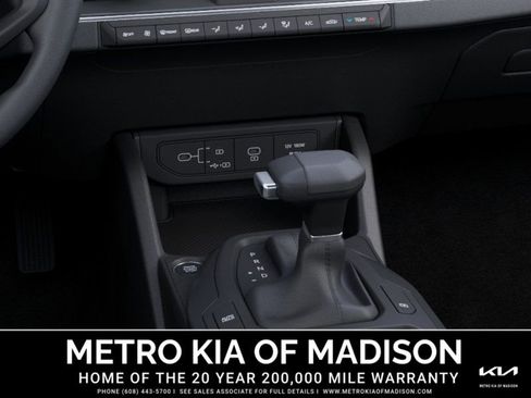 New 2025 Kia K4 LXS image 23
