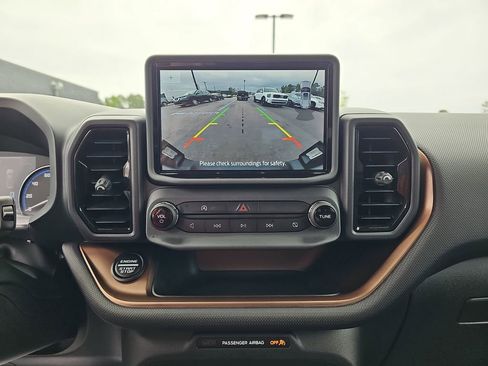 Used 2022 Ford Bronco Sport Outer Banks w/ Tech Package AWD/4WD image 26