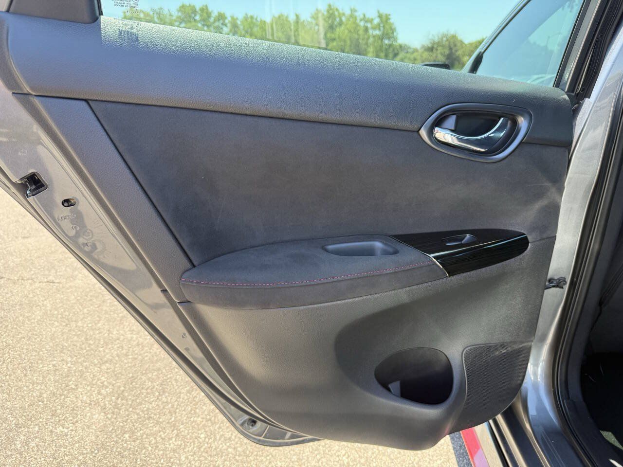 Used 2018 Nissan Sentra NISMO FWD image 15