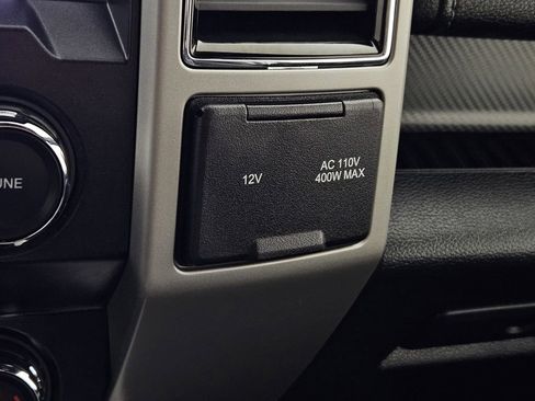 Used 2019 Ford F150 Lariat image 17