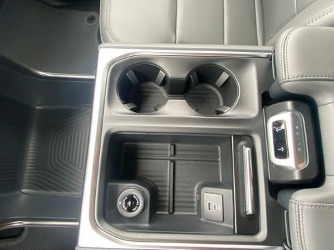 New 2026 Ford Expedition Active image 18