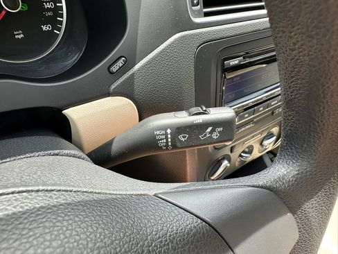 Used 2012 Volkswagen Jetta SE image 33