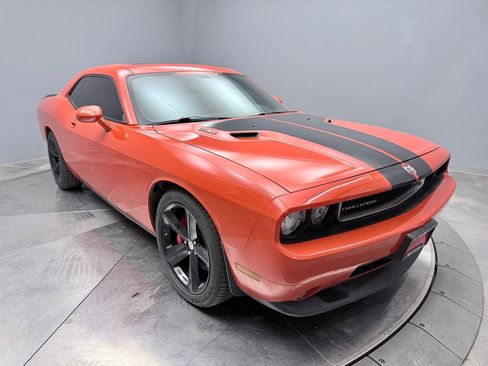 Used 2009 Dodge Challenger SRT8 w/ SRT Option Group II image 3