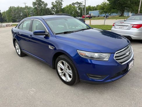 Used 2015 Ford Taurus SEL FWD image 11