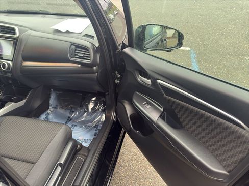 Used 2019 Honda Fit EX image 23