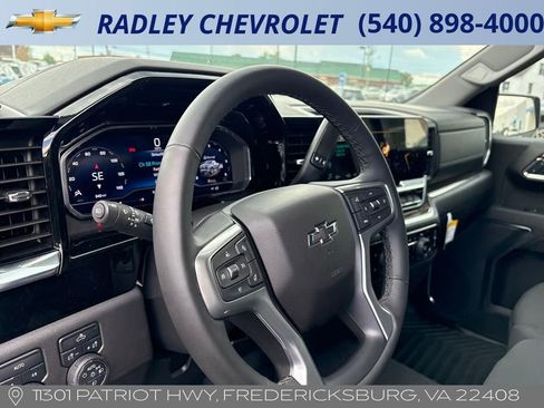 Certified 2025 Chevrolet Silverado 1500 RST image 5