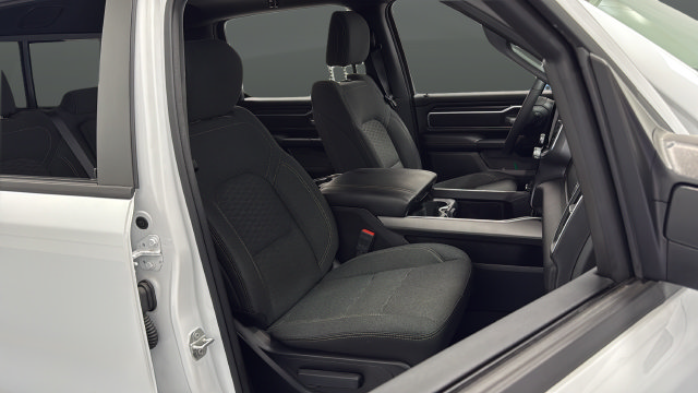 Used 2025 RAM 1500 Big Horn AWD/4WD image 22