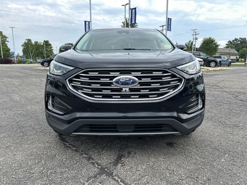 Certified 2020 Ford Edge Titanium w/ Equipment Group 301A AWD/4WD image 9