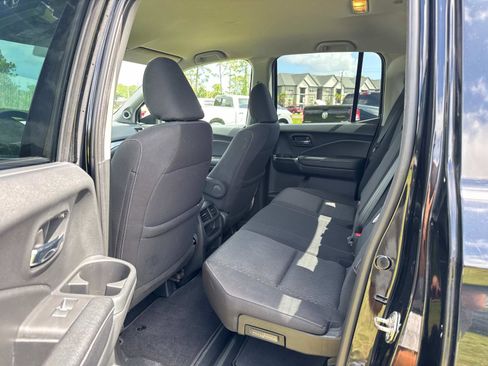 Used 2018 Honda Ridgeline Sport image 16
