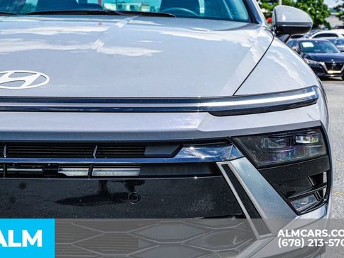Used 2025 Hyundai Sonata SEL FWD image 11
