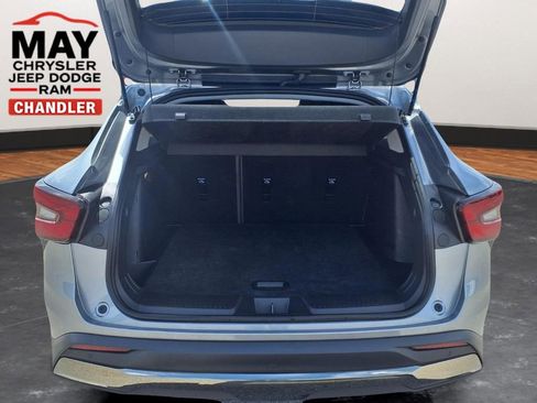 Used 2025 Chevrolet Trax ACTIV w/ Sunroof Package FWD image 18