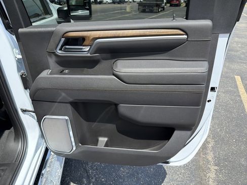 New 2026 Chevrolet Silverado 3500 High Country w/ High Country Premium Package AWD/4WD image 27