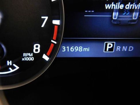 Used 2024 Nissan Frontier SV image 37