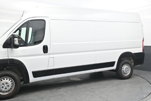 Used 2026 RAM ProMaster 2500 w/ Convenience Group FWD image 3