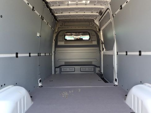 Used 2024 Mercedes-Benz Sprinter 2500 image 24