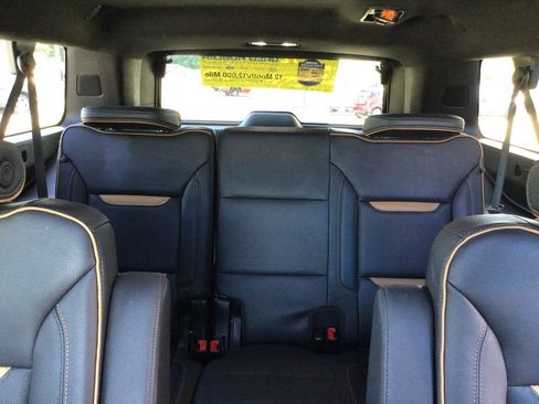Used 2023 GMC Yukon XL AT4 w/ AT4 Premium Plus Package AWD/4WD image 37