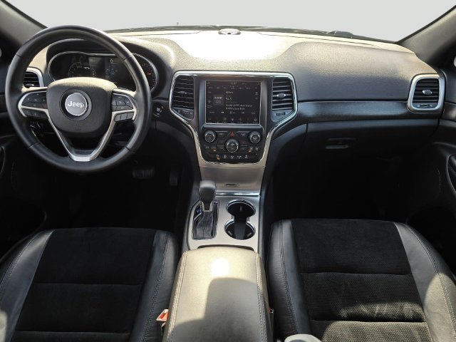 Used 2018 Jeep Grand Cherokee Altitude AWD/4WD image 20