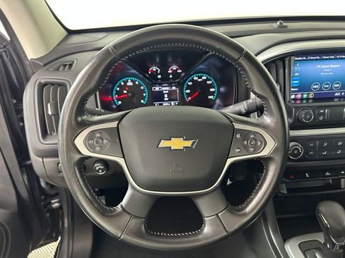 Used 2022 Chevrolet Colorado LT w/ LT Convenience Package image 15