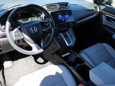 Used 2022 Honda CR-V Touring image 2