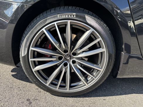 Used 2022 Maserati Quattroporte Modena Q4 image 9