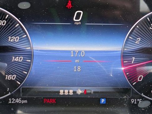 Used 2025 Mercedes-Benz GLE 350 4MATIC image 10