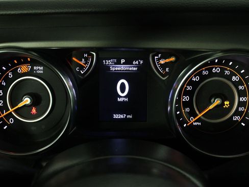 Used 2022 Jeep Wrangler Sport AWD/4WD image 12