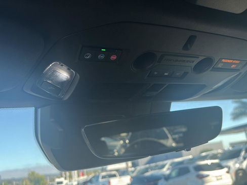 Used 2026 GMC Hummer EV SUV AWD/4WD image 17
