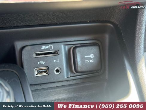 Used 2018 Jeep Cherokee Limited w/ High Altitude Package AWD/4WD image 18