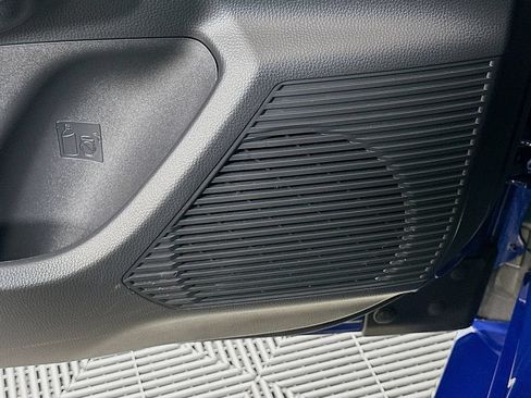 Used 2023 Toyota Prius LE FWD image 18