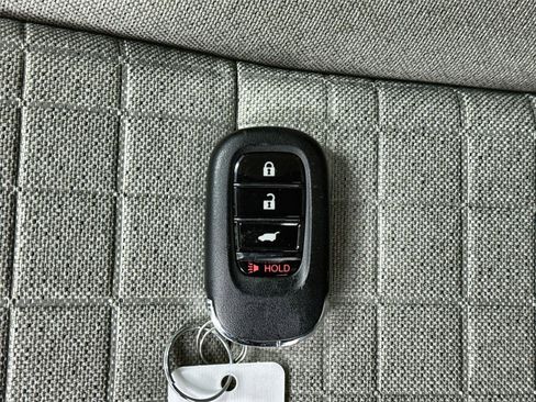 Used 2025 Honda HR-V LX image 30