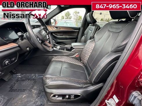 Used 2021 Jeep Grand Cherokee L Summit w/ Advanced Protech Group IV AWD/4WD image 12