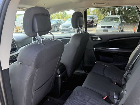 Used 2018 Dodge Journey SE w/ Connectivity Group image 17