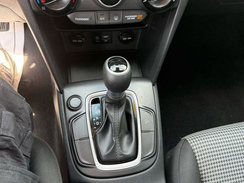 Used 2020 Hyundai Kona SE image 26