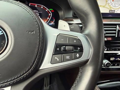 Used 2022 BMW M550i xDrive w/ Dynamic Handling Package AWD/4WD image 18