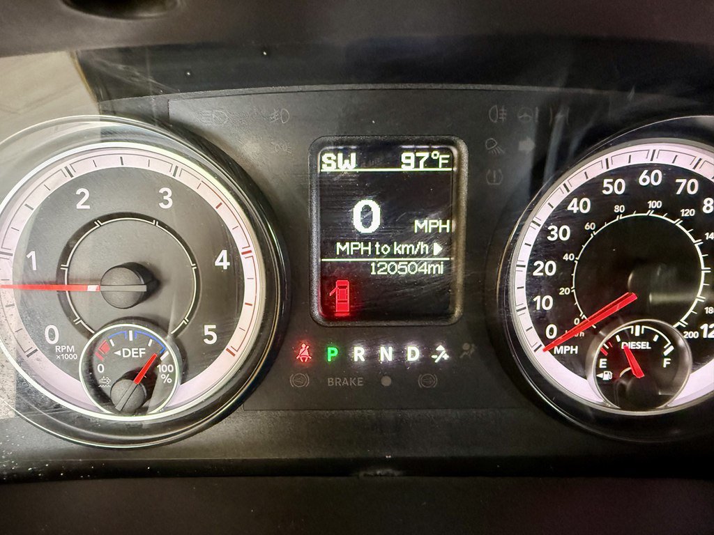 Used 2018 RAM 2500 Tradesman w/ Chrome Appearance Group RWD image 20